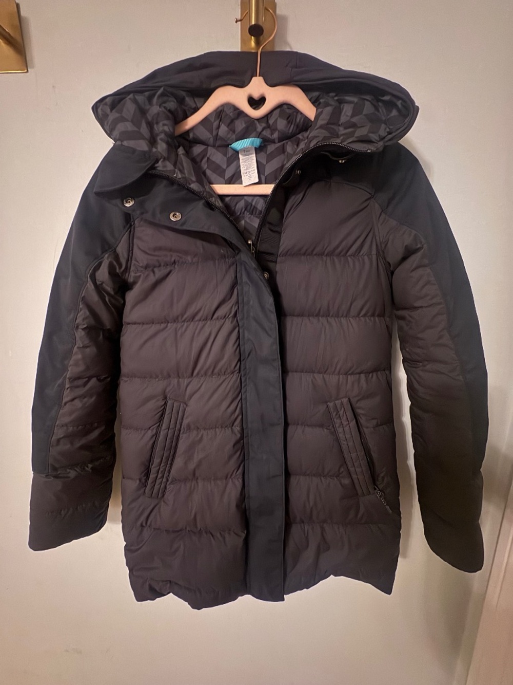 Ivivva by Lululemon Girls Size 10 Black Hooded Puffer Winter Jacket Coat